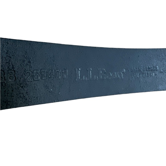 L.L. Bean Black Leather Belt Silver Buckle Mens 38 Made in USA Full Grain - Picture 5 of 10